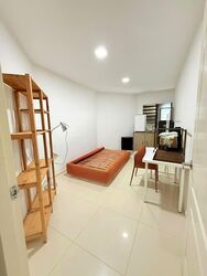 Queensway Tower / Queensway Shopping Centre (D3), Apartment #586062621